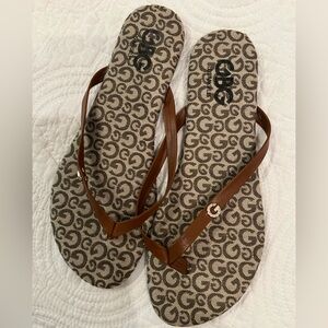 Sandals — Flip-Flops w/ pizazzz !!